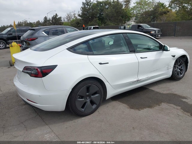 Tesla Model 3 Standard Range Plus Rear-wheel Drive 2021 5YJ3E1EA5MF074947 Image 4
