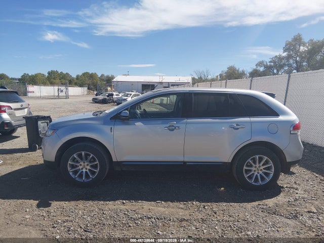 Продажа на аукционе авто 2013 Lincoln Mkx, vin: 2LMDJ8JK2DBL03718, номер лота: 46128646