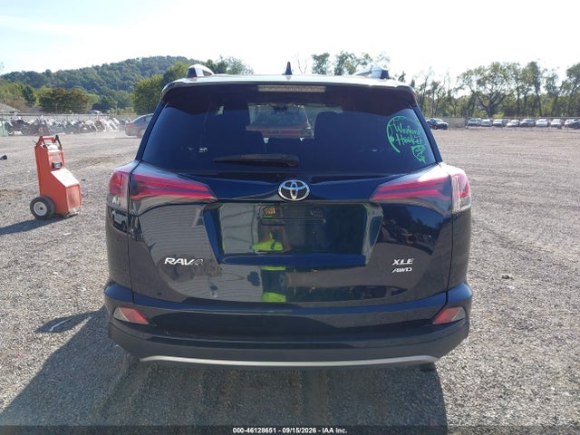 Aukcja sprzedaży 2018 Toyota Rav4 Xle, vin: JTMRFREV7JJ257277, numer aukcji: 46128651