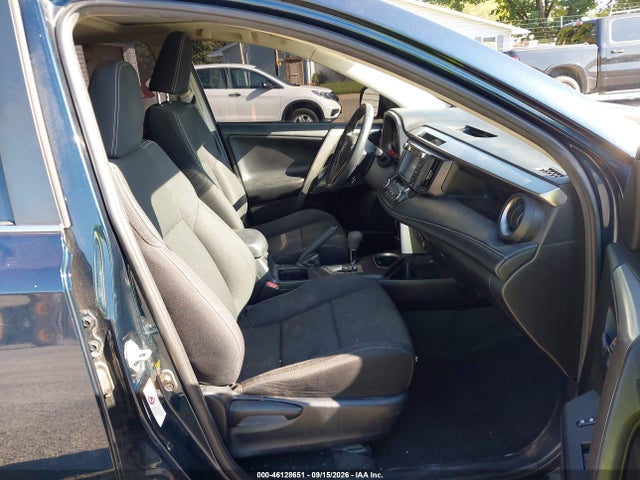 Aukcja sprzedaży 2018 Toyota Rav4 Xle, vin: JTMRFREV7JJ257277, numer aukcji: 46128651