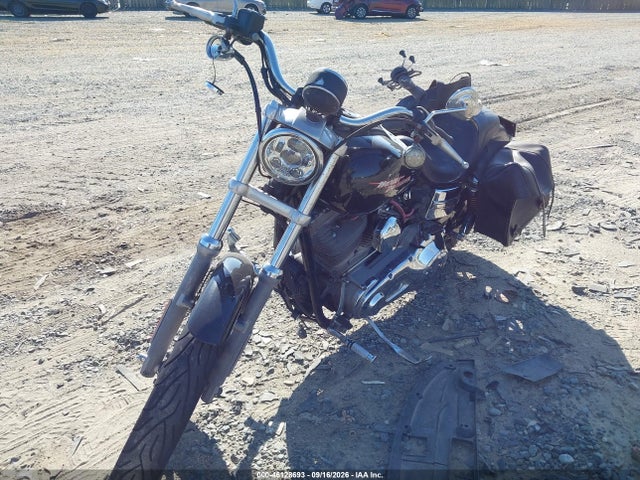 46128693 :رقم المزاد ، 1HD1GHV155K321025 vin ، 2005 Harley-davidson Fxd مزاد بيع