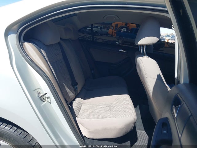 Продажа на аукционе авто 2011 Volkswagen Jetta 2.0l S, vin: 3VW2K7AJ9BM073156, номер лота: 46128710