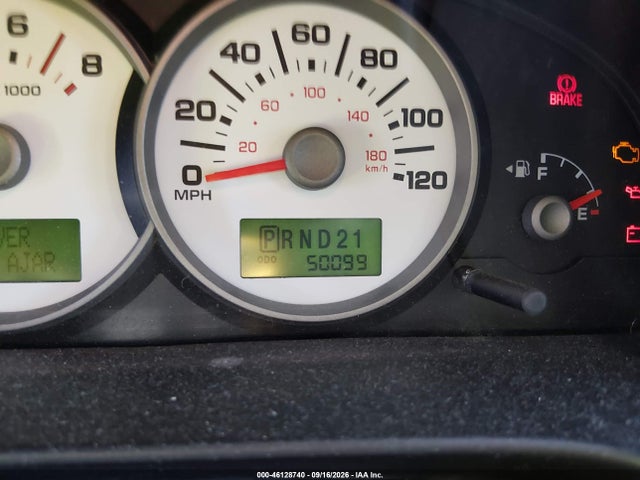 46128740 :رقم المزاد ، 1FMYU94105KA51312 vin ، 2005 Ford Escape Limited مزاد بيع