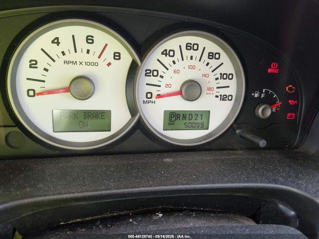 46128740 :رقم المزاد ، 1FMYU94105KA51312 vin ، 2005 Ford Escape Limited مزاد بيع