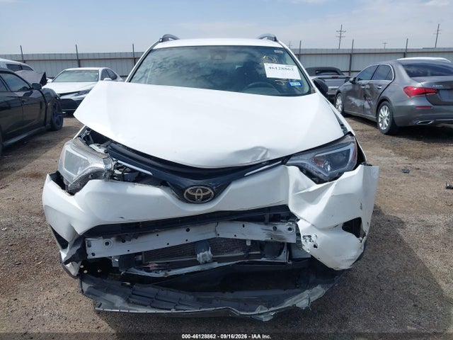 Продаж на аукціоні авто 2017 Toyota Rav4 Le, vin: JTMBFREV9HJ147746, номер лоту: 46128862