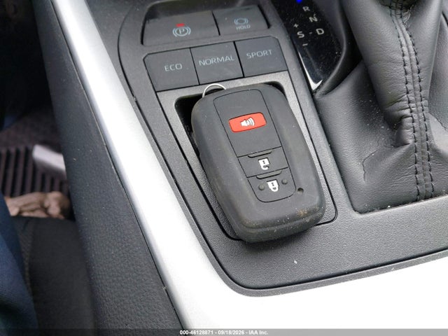 2025 Toyota Rav4 Xle მანქანა იყიდება აუქციონზე, vin: 2T3W1RFV5SW405056, აუქციონის ნომერი: 46128871