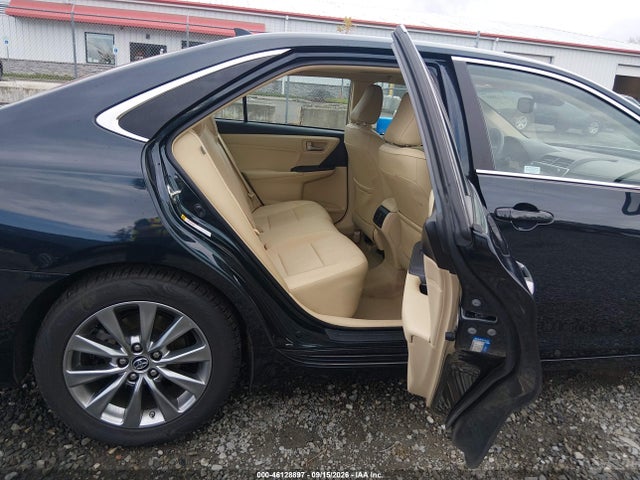 4T1BD1FK5GU182840 Toyota Camry Hybrid Xle