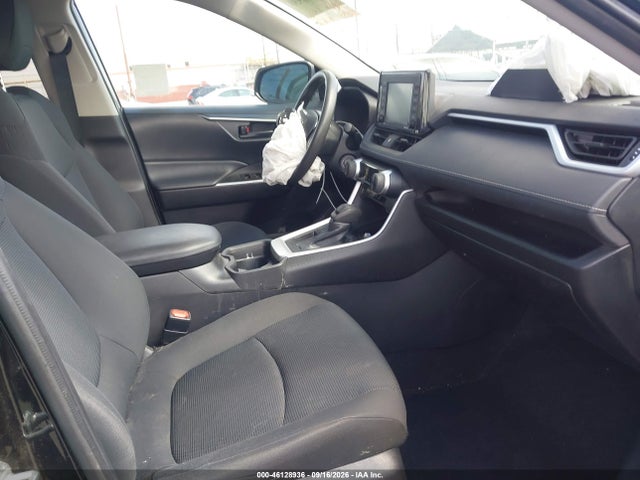 Toyota RAV4 LE 2021 2T3H1RFV0MC117085 Image 5
