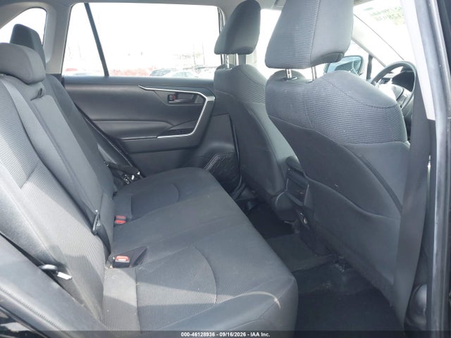 Toyota RAV4 LE 2021 2T3H1RFV0MC117085 Image 8