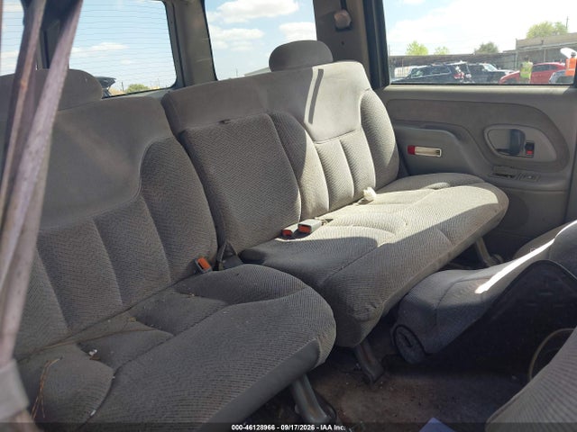 Продаж на аукціоні авто 1999 Chevrolet Tahoe Ls, vin: 1GNEK13R6XJ532669, номер лоту: 46128966