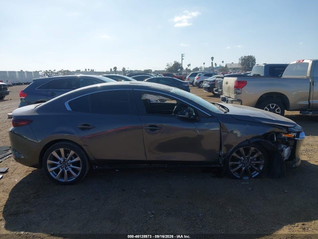 46128973 :رقم المزاد ، 3MZBPACM5PM379221 vin ، 2023 Mazda Mazda3 2.5 S Preferred مزاد بيع