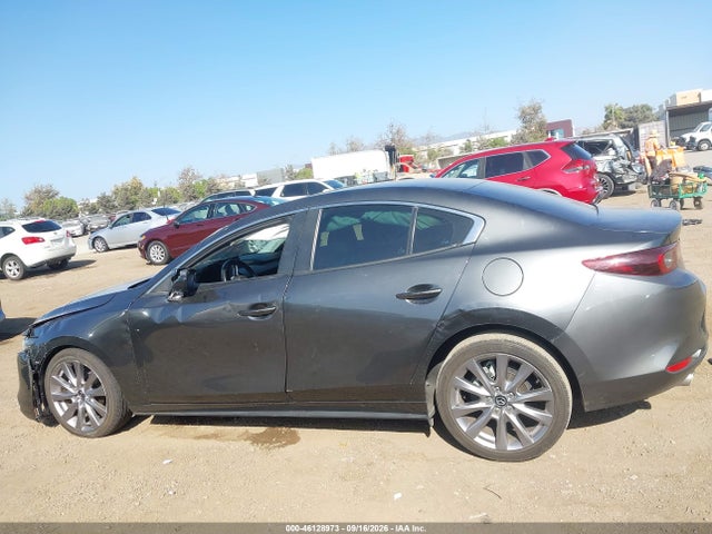 46128973 :رقم المزاد ، 3MZBPACM5PM379221 vin ، 2023 Mazda Mazda3 2.5 S Preferred مزاد بيع