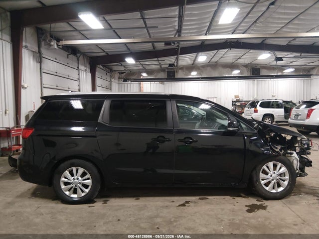 46128986 :رقم المزاد ، KNDMB5C1XH6338253 vin ، 2017 Kia Sedona Lx مزاد بيع