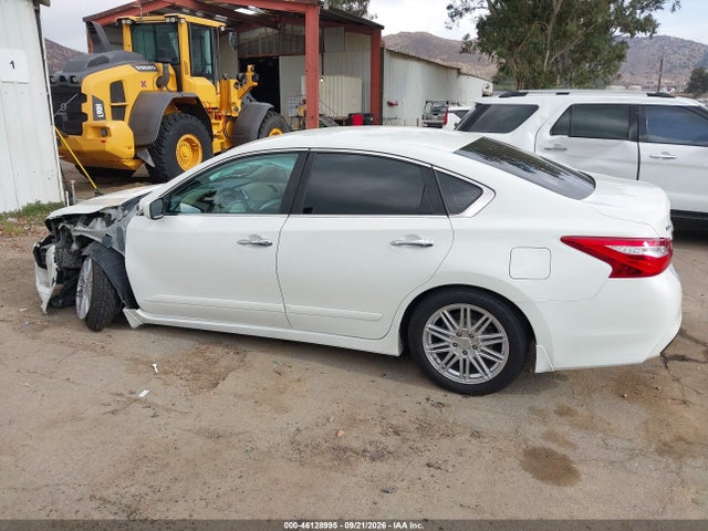 Nissan Altima 2.5 S 2017 1N4AL3APXHC263508 Image 14