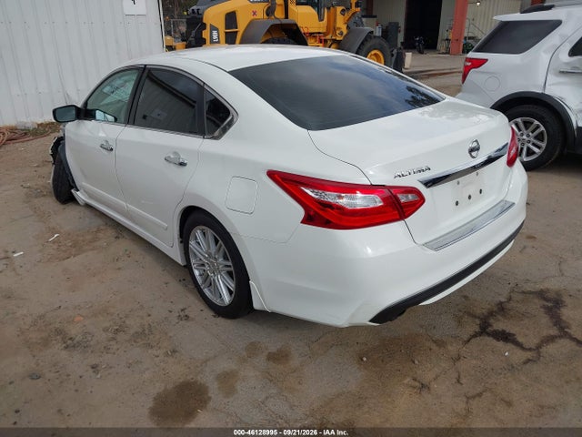 Nissan Altima 2.5 S 2017 1N4AL3APXHC263508 Image 3