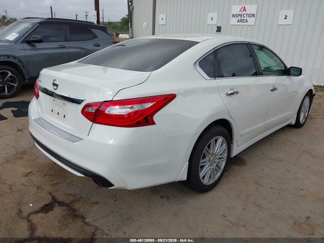 Nissan Altima 2.5 S 2017 1N4AL3APXHC263508 Image 4