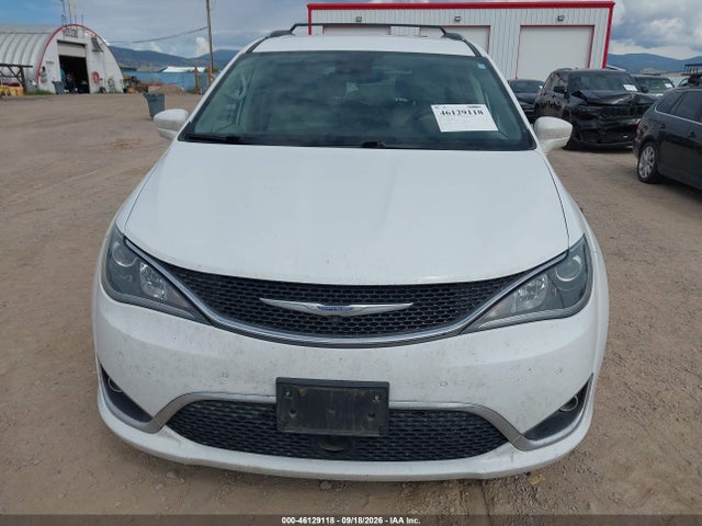 46129118 :رقم المزاد ، 2C4RC1EG7HR506176 vin ، 2017 Chrysler Pacifica Touring-l Plus مزاد بيع