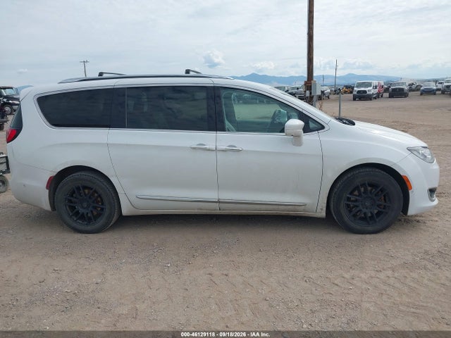 46129118 :رقم المزاد ، 2C4RC1EG7HR506176 vin ، 2017 Chrysler Pacifica Touring-l Plus مزاد بيع