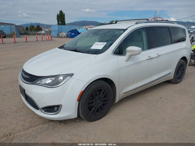 46129118 :رقم المزاد ، 2C4RC1EG7HR506176 vin ، 2017 Chrysler Pacifica Touring-l Plus مزاد بيع