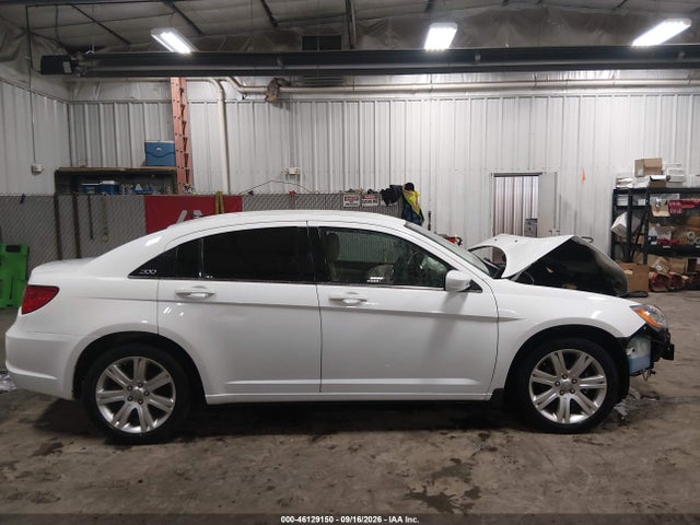 Продажа на аукционе авто 2011 Chrysler 200 Touring, vin: 1C3BC1FB0BN613101, номер лота: 46129150