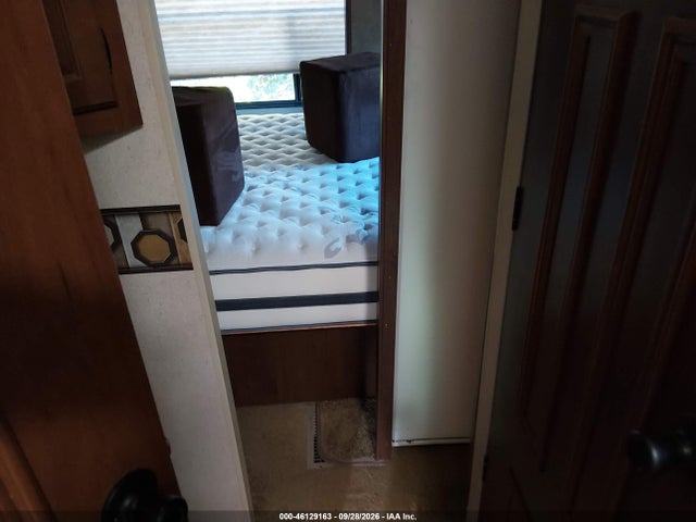 2015 Jayco Jay Flight მანქანა იყიდება აუქციონზე, vin: 1UJBJ0BV8F11D0069, აუქციონის ნომერი: 46129163