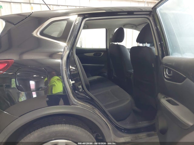 46129190 :رقم المزاد ، JN1BJ1CPXKW235772 vin ، 2019 Nissan Rogue Sport S مزاد بيع