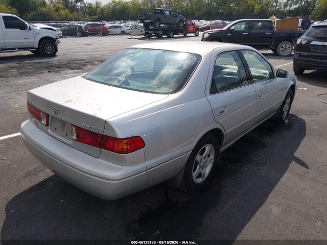 2001 Toyota Camry Le მანქანა იყიდება აუქციონზე, vin: 4T1BG22K01U860680, აუქციონის ნომერი: 46129198