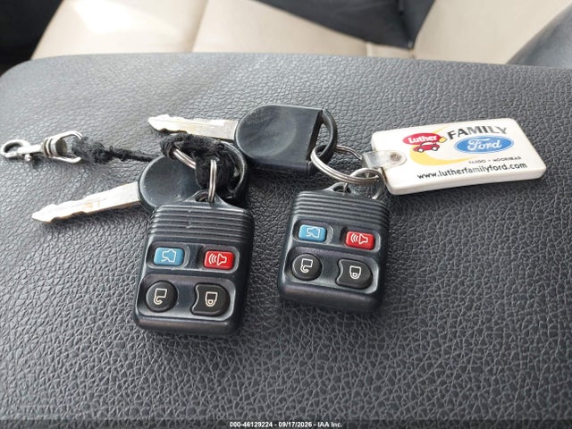 46129224 :رقم المزاد ، 1FMEU7EE4AUB15617 vin ، 2010 Ford Explorer Eddie Bauer مزاد بيع