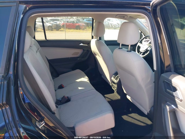 Продажа на аукционе авто 2018 Volkswagen Tiguan 2.0t S, vin: 3VV0B7AX7JM042552, номер лота: 46129237