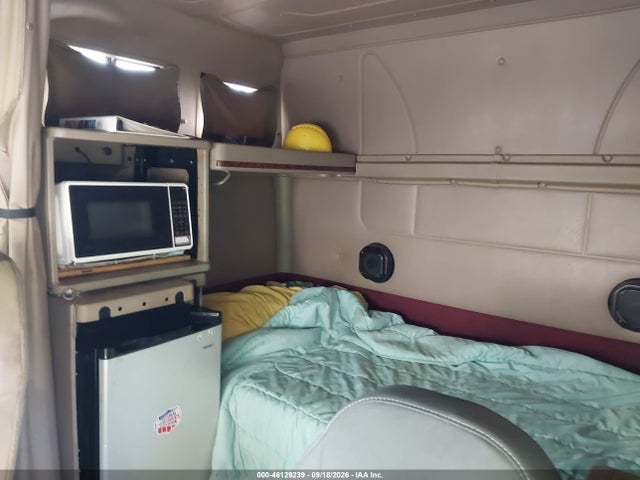 Продажа на аукционе авто 2007 International 9400, vin: 2HSCNAPR87C306205, номер лота: 46129239