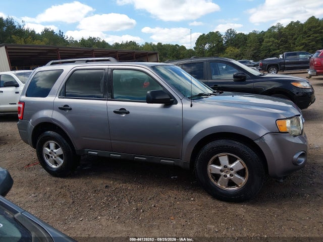 2008 Ford Escape Xlt მანქანა იყიდება აუქციონზე, vin: 1FMCU03158KC90432, აუქციონის ნომერი: 46129252