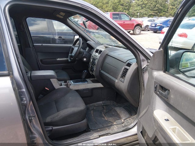 2008 Ford Escape Xlt მანქანა იყიდება აუქციონზე, vin: 1FMCU03158KC90432, აუქციონის ნომერი: 46129252