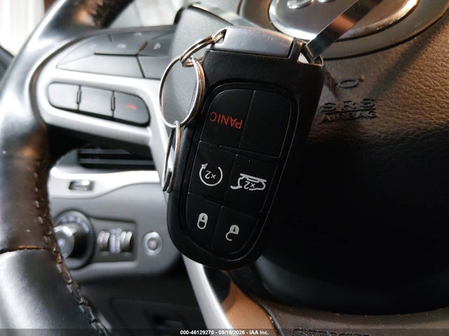 2019 Jeep Cherokee Latitude Plus 4x4 მანქანა იყიდება აუქციონზე, vin: 1C4PJMLN6KD219454, აუქციონის ნომერი: 46129270