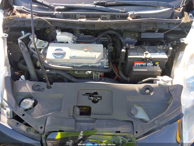 2011 Nissan Leaf Sl მანქანა იყიდება აუქციონზე, vin: JN1AZ0CP9BT009030, აუქციონის ნომერი: 46129305