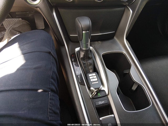 46129333 :رقم المزاد ، 1HGCV1F10NA073490 vin ، 2022 Honda Accord Lx مزاد بيع