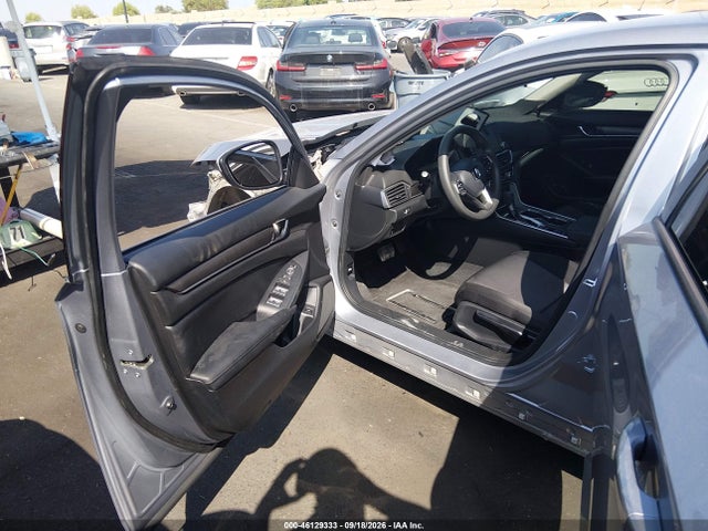 46129333 :رقم المزاد ، 1HGCV1F10NA073490 vin ، 2022 Honda Accord Lx مزاد بيع