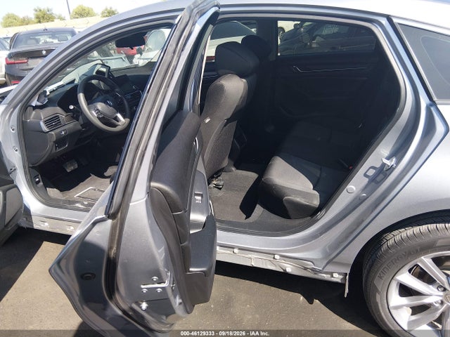 46129333 :رقم المزاد ، 1HGCV1F10NA073490 vin ، 2022 Honda Accord Lx مزاد بيع