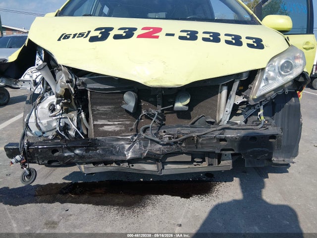 2019 Toyota Sienna Le 8 Passenger მანქანა იყიდება აუქციონზე, vin: 5TDKZ3DC6KS966745, აუქციონის ნომერი: 46129338