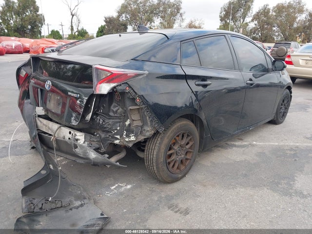 JTDKBRFU8H3544676 Toyota Prius Two