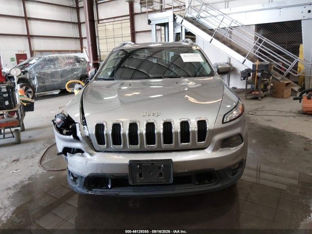 Продаж на аукціоні авто 2016 Jeep Cherokee Latitude, vin: 1C4PJMCB5GW218314, номер лоту: 46129355
