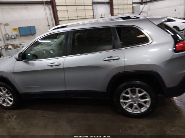 Продаж на аукціоні авто 2016 Jeep Cherokee Latitude, vin: 1C4PJMCB5GW218314, номер лоту: 46129355