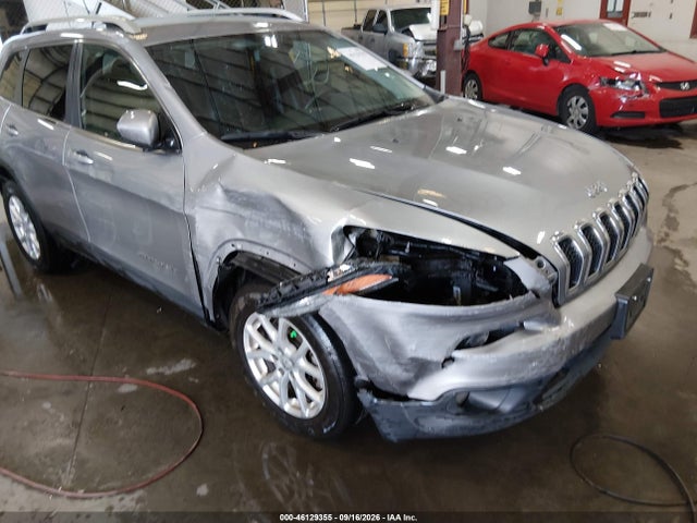 Продаж на аукціоні авто 2016 Jeep Cherokee Latitude, vin: 1C4PJMCB5GW218314, номер лоту: 46129355