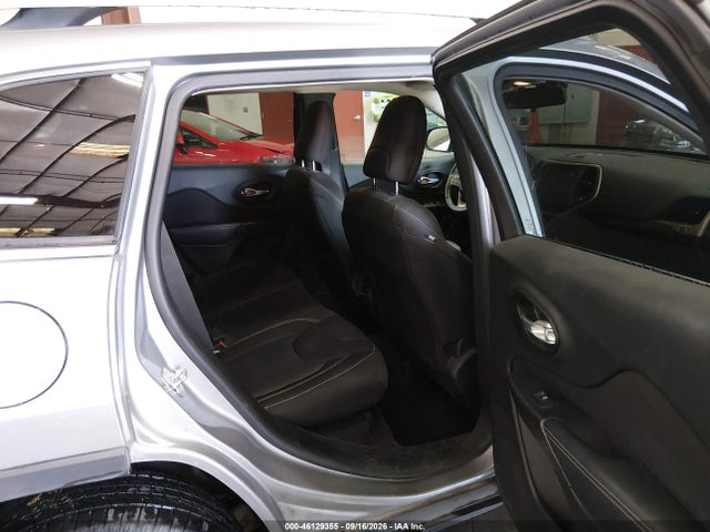 Продаж на аукціоні авто 2016 Jeep Cherokee Latitude, vin: 1C4PJMCB5GW218314, номер лоту: 46129355