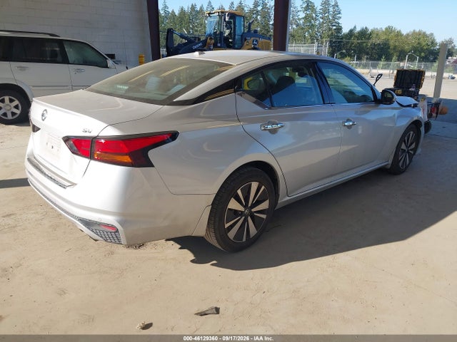 1N4BL4DV4LC245860 Nissan Altima Sv Fwd