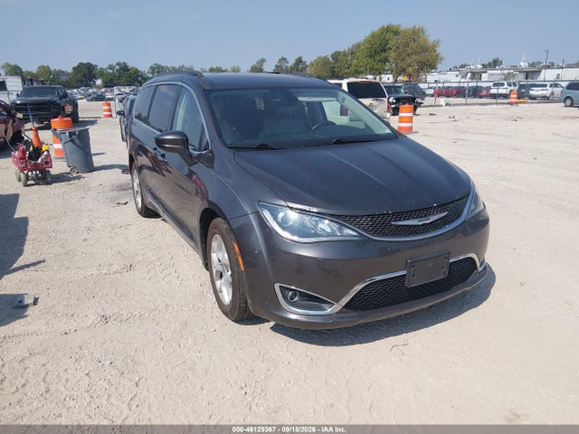 46129367 :رقم المزاد ، 2C4RC1BG0HR579314 vin ، 2017 Chrysler Pacifica Touring-l مزاد بيع