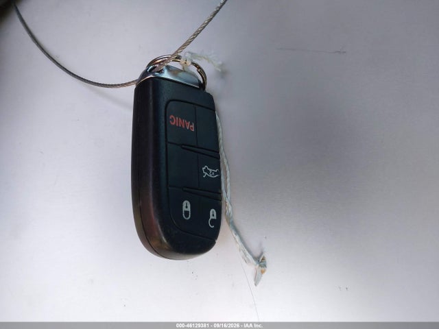 46129381 :رقم المزاد ، 2C3CDZFJ5FH877839 vin ، 2015 Dodge Challenger R/t Scat Pack Shaker مزاد بيع