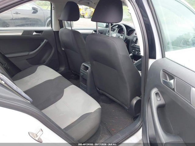 46129399 :رقم المزاد ، 3VW2B7AJ1HM412033 vin ، 2017 Volkswagen Jetta 1.4t S مزاد بيع