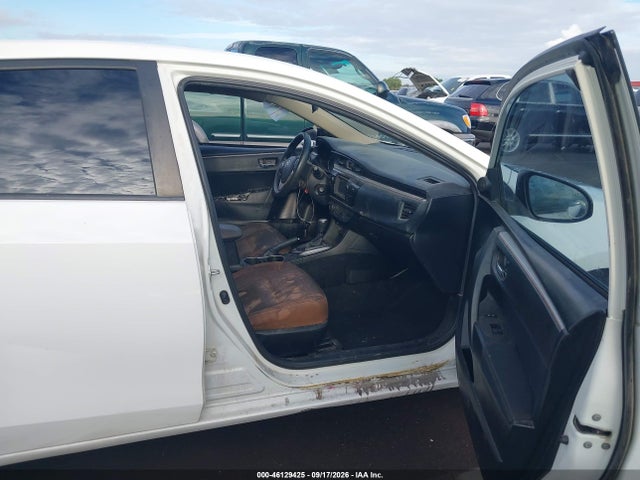 5YFBURHE5FP239706 Toyota COROLLA LE