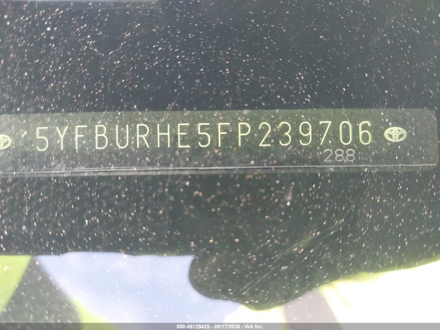 5YFBURHE5FP239706 Toyota COROLLA LE