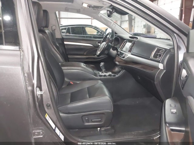 Продаж на аукціоні авто 2019 Toyota Highlander Xle, vin: 5TDJZRFH0KS579745, номер лоту: 46129476